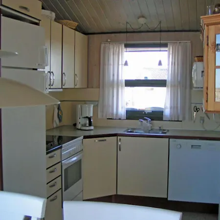 Holiday Tornby 065204 הירטסהלס